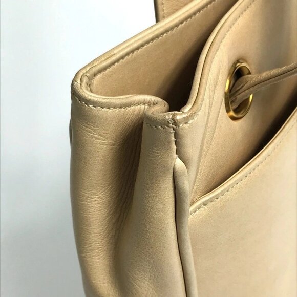 CHANEL CC logo Studs Shoulder Bag Shoulder Bag Tote Bag Lambskin Beige - Picture 9 of 13